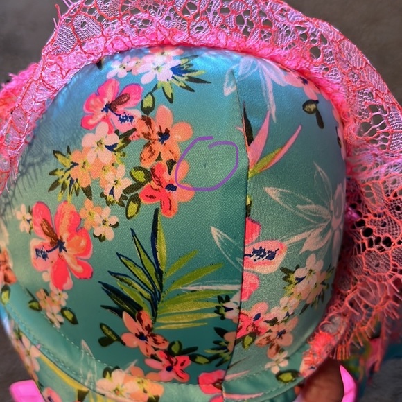 Bright Pink and Floral Victoria Secret Very Sexy Bra - Picture 8 of 10